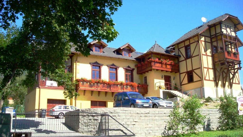 Pension Villa Kunerad Vysoke Tatry Exterior photo