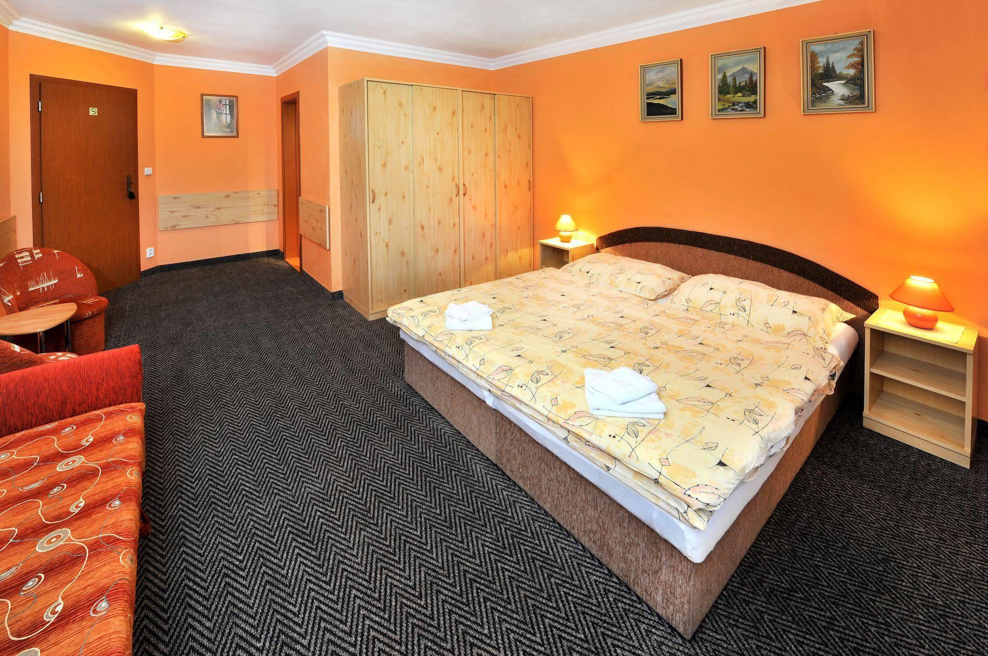 Pension Villa Kunerad Vysoke Tatry Exterior photo